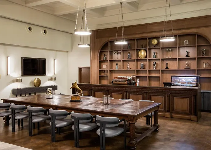 Отель The Marmorosch Bucharest, Autograph Collection Бухарест